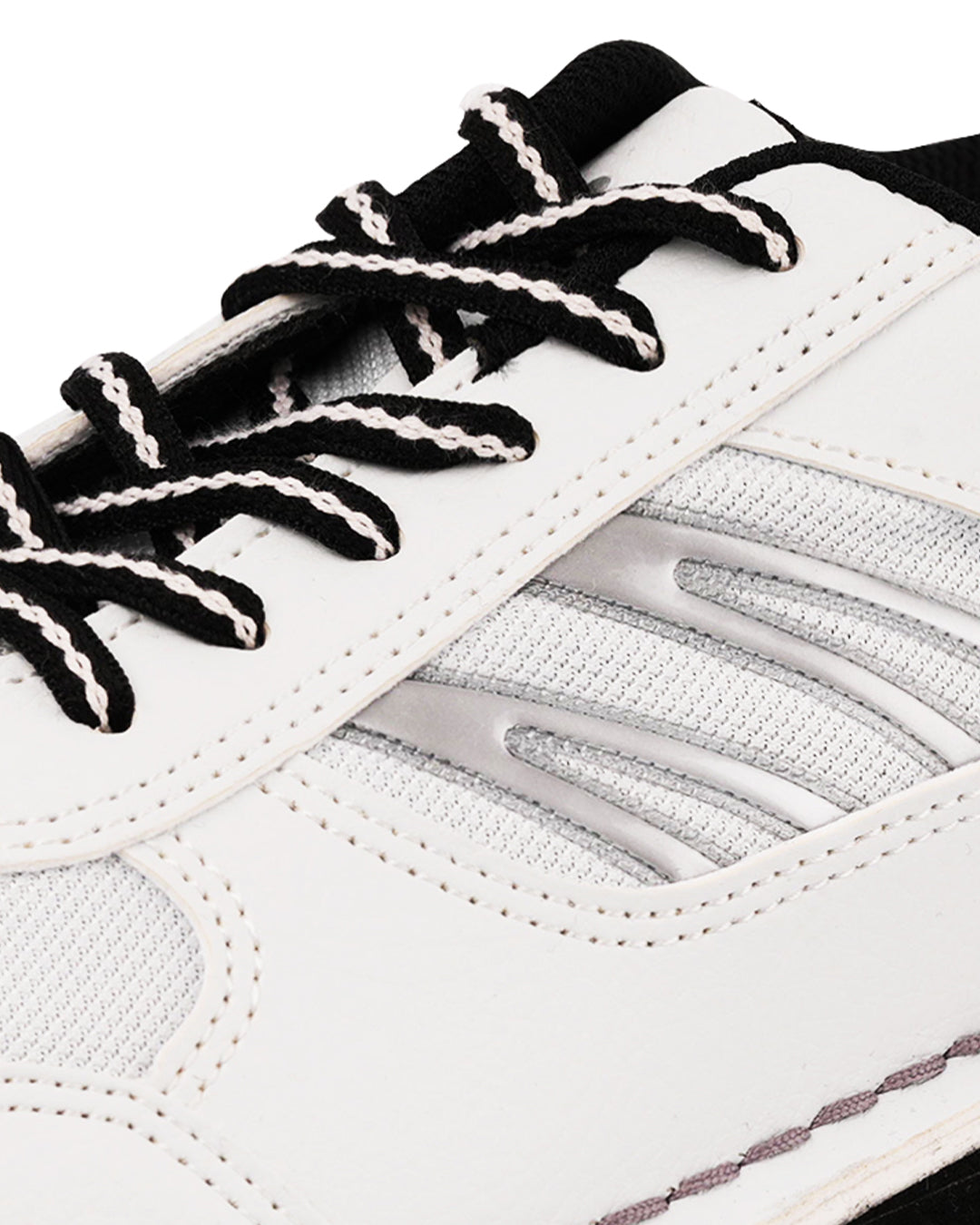Maxrise T-1 White Men Bowling Shoes Detail Maxrise T-1 White Men Bowling Shoes Detail