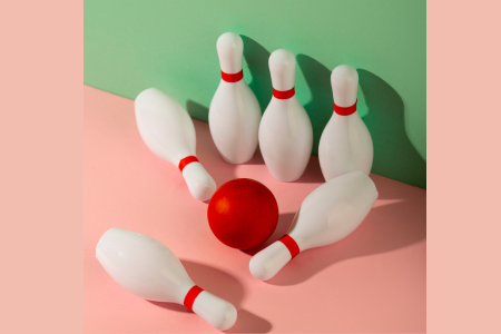 Indoor Bowling vs. Outdoor Bowling: Exploring Differences and Benefits